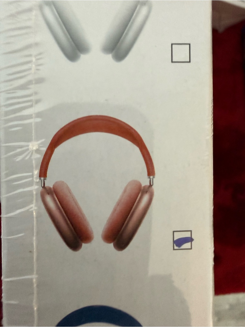 Over-Ear Wireless Headphones - red